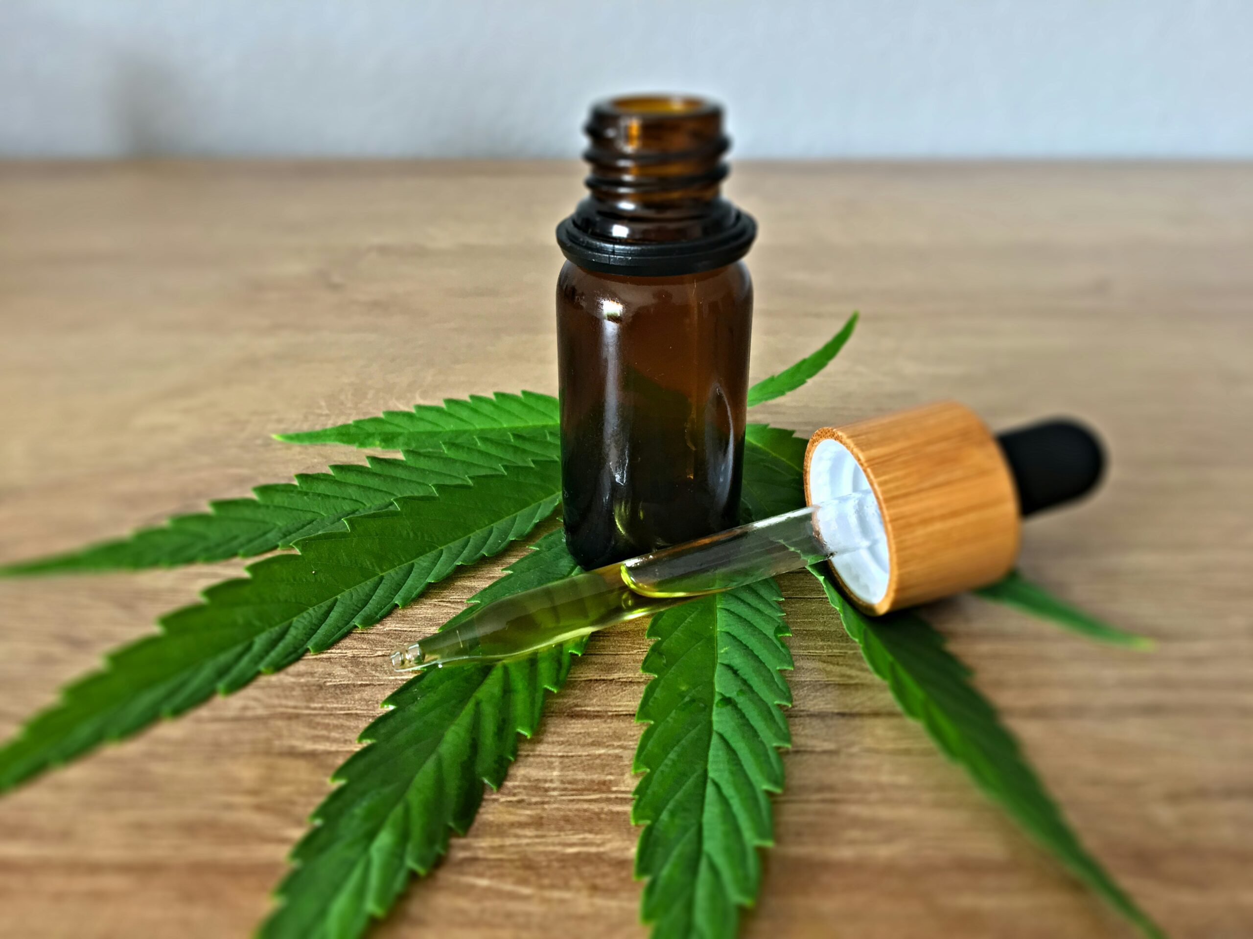 Cos’è il CBD: effetti, proprietà, benefici | 1000Farmacie